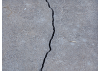 crack-in-concrete-driveway